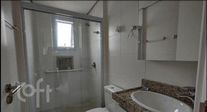 Image 10 - 369157