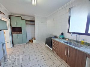 Image 11 - 369178