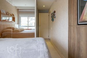 Image 15 - 369182