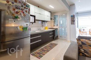 Image 8 - 369182