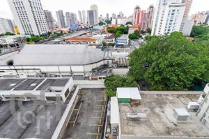Image 8 - 369201