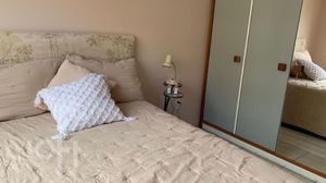 Image 18 - 369298