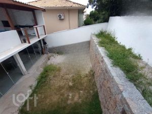 Image 19 - 369356