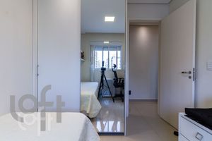 Image 33 - 369402