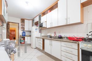 Image 18 - 369650