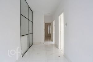 Image 37 - 370847