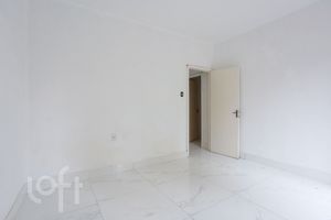 Image 34 - 370847