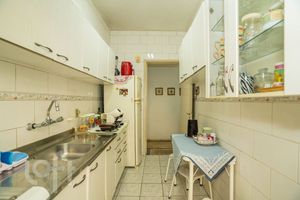 Image 18 - 370968