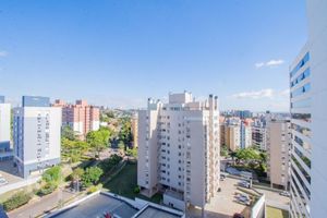 Image 17 - 371081