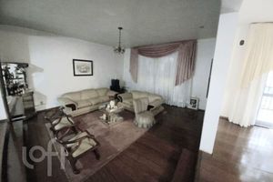 Image 44 - 371084