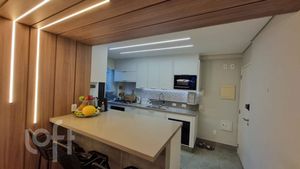 Image 15 - 371130