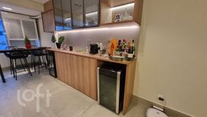 Image 10 - 371130