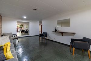 Image 25 - 371417