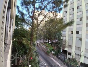 Image 3 - 371638