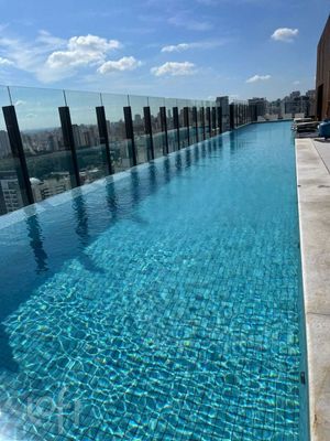 Image 1 - 371684