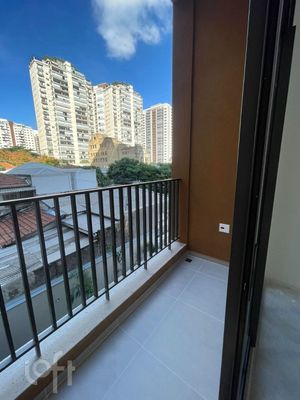 Image 6 - 371684