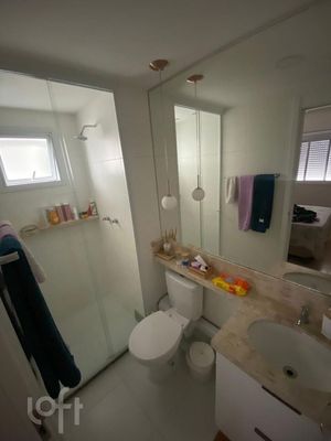 Image 12 - 371821