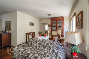 Image 7 - 372363