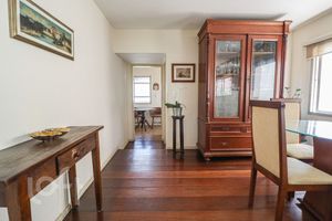 Image 3 - 372363