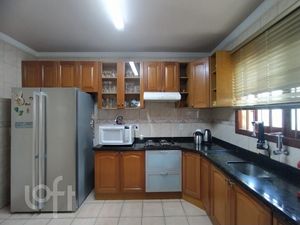 Image 17 - 372521