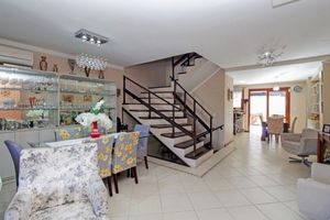 Image 43 - 372575