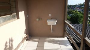 Image 4 - 372585