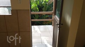 Image 3 - 372585