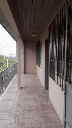 Image 15 - 372585