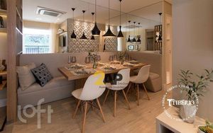 Image 17 - 372713