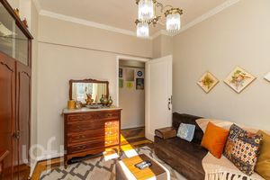 Image 15 - 372831
