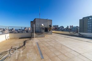 Image 39 - 372831