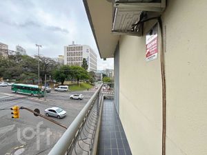 Image 40 - 372831