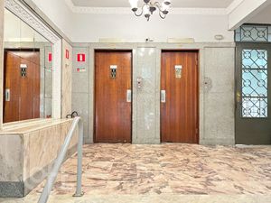 Image 32 - 372831