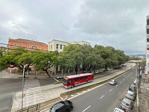 Image 33 - 372831