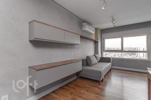 Image 3 - 372956