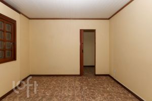 Image 19 - 372973