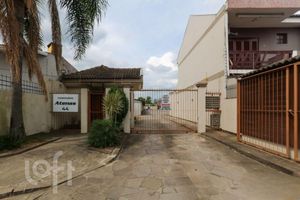 Image 29 - 372977