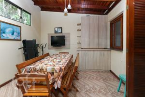 Image 12 - 372977