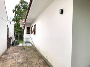 Image 20 - 372996