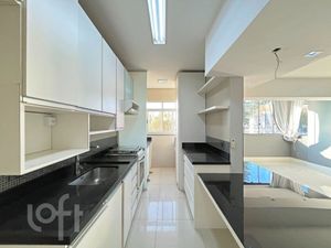 Image 17 - 373265