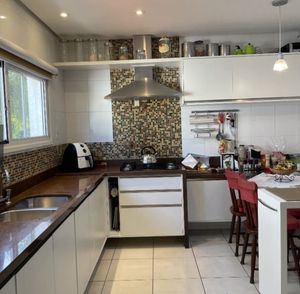 Image 8 - 373286