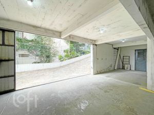 Image 27 - 373384