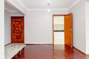 Image 4 - 373384