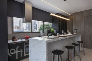Image 6 - 373387