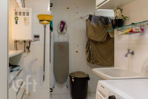 Image 29 - 373794