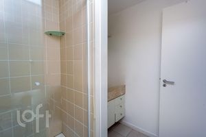 Image 13 - 373856