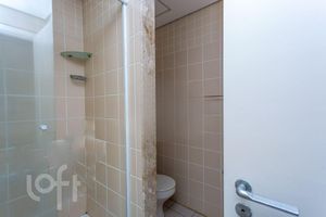 Image 10 - 373856