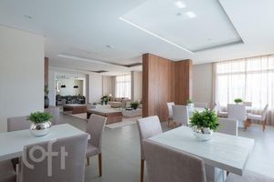 Image 23 - 373874