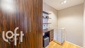 Image 17 - 374021