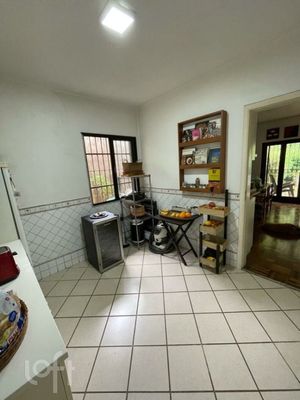Image 7 - 374473